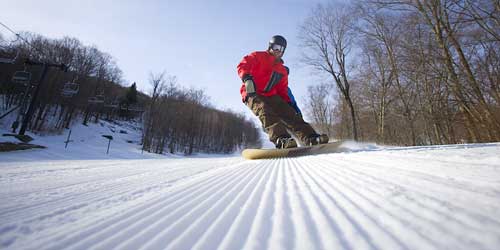 Snowboarding - Jiminy Peak Mountain Resort - Hancock, MA