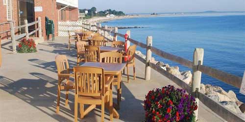 Waterfront Lodging Beach Hotels South Of Boston Plymouth Ma Pilgrim Sands On Long Beach
