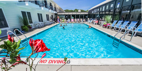 Outdoor Pool - Holly Tree Resort - West Yarmouth, MA
