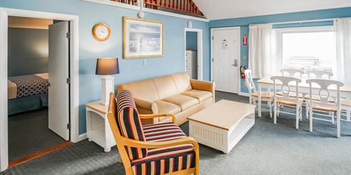 Cozy Cabin Style - Seawinds II - Dennisport, MA