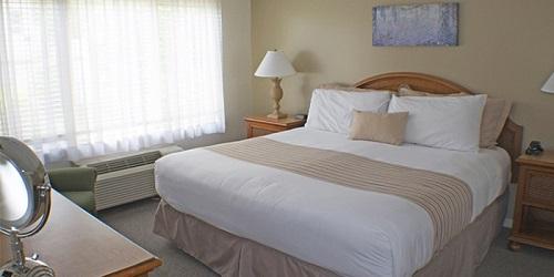King Room - Ponds at Foxhollow - Lenox, MA