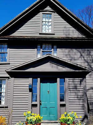 Louisa May Alcott's Orchard House in Winter
